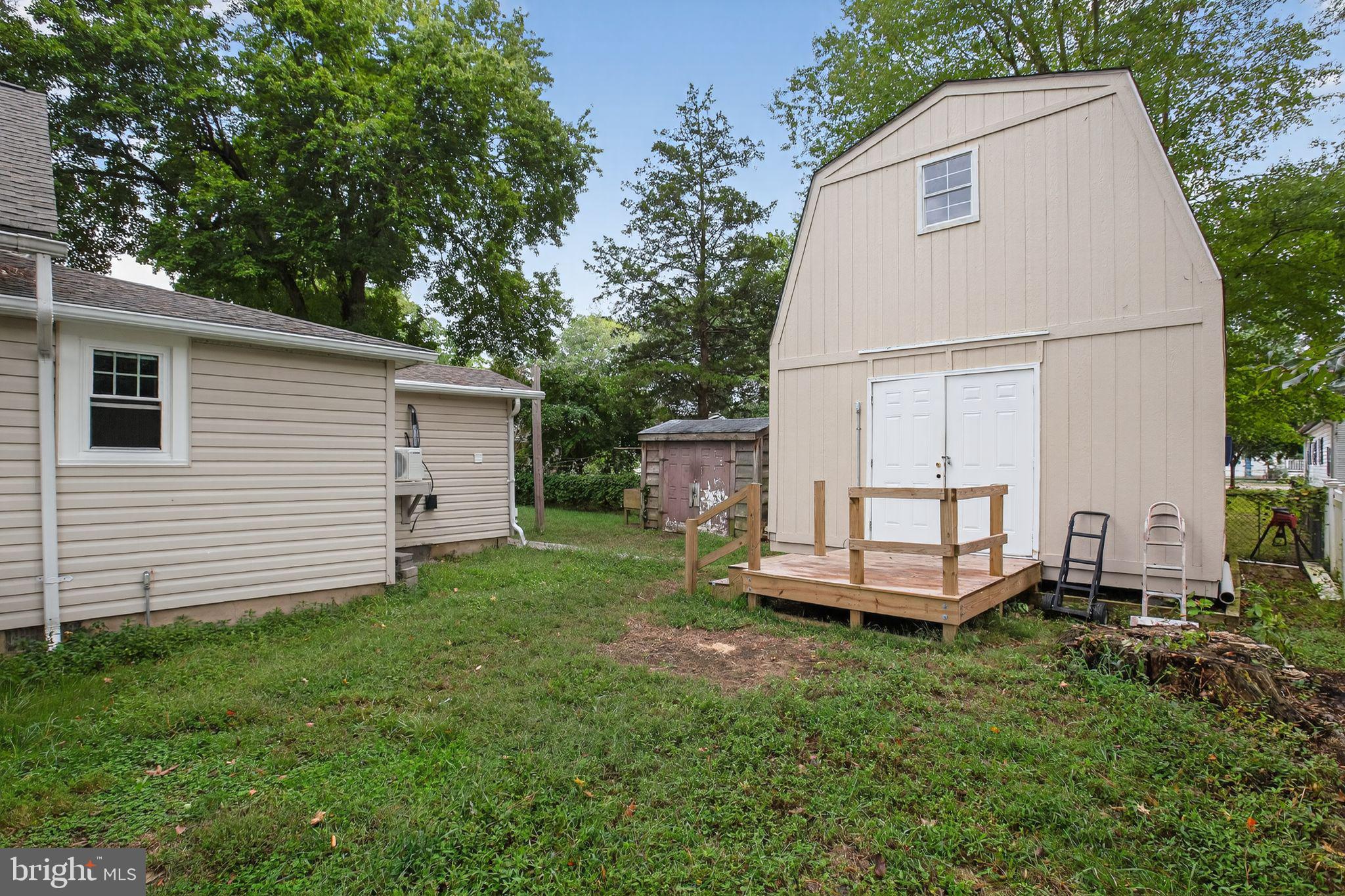 118 7th Street Colonial Beach, VA 22443 - Photo 29 of 55 Workshop with electric
