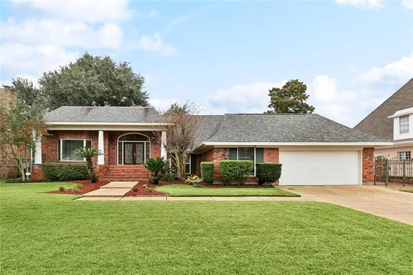 $599,000 | 81 Chateau Mouton Drive, Kenner, LA 70065