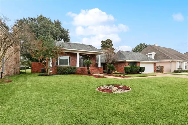 $625,000 | 81 Chateau Mouton Drive, Kenner, LA 70065