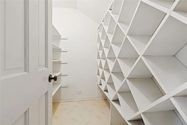 $625,000 | 81 Chateau Mouton Drive, Kenner, LA 70065