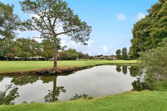 $625,000 | 81 Chateau Mouton Drive, Kenner, LA 70065
