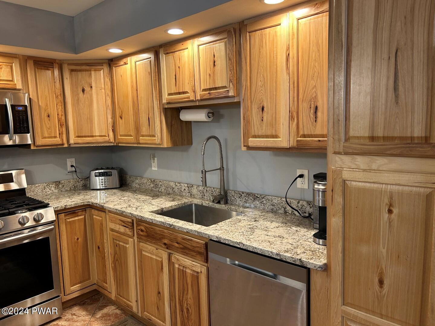 104 Steiner Road Tafton, PA 18464 - Photo 13 of 37 15 (Large)