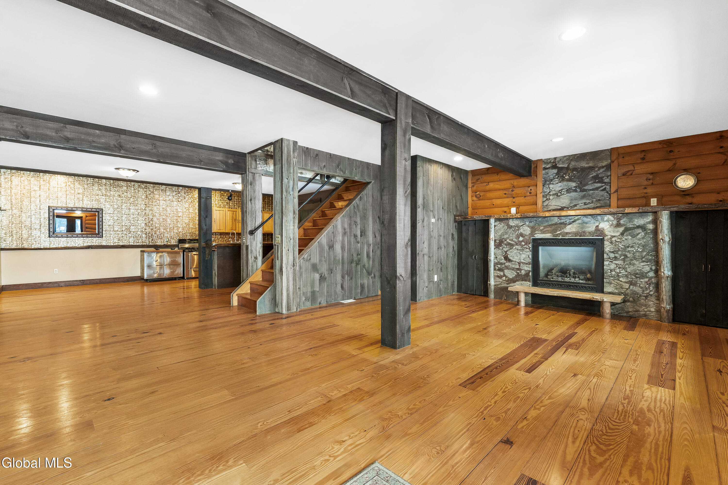 48 Dineen Road Queensbury, NY 12845 - Photo 4 of 40 DOD08783