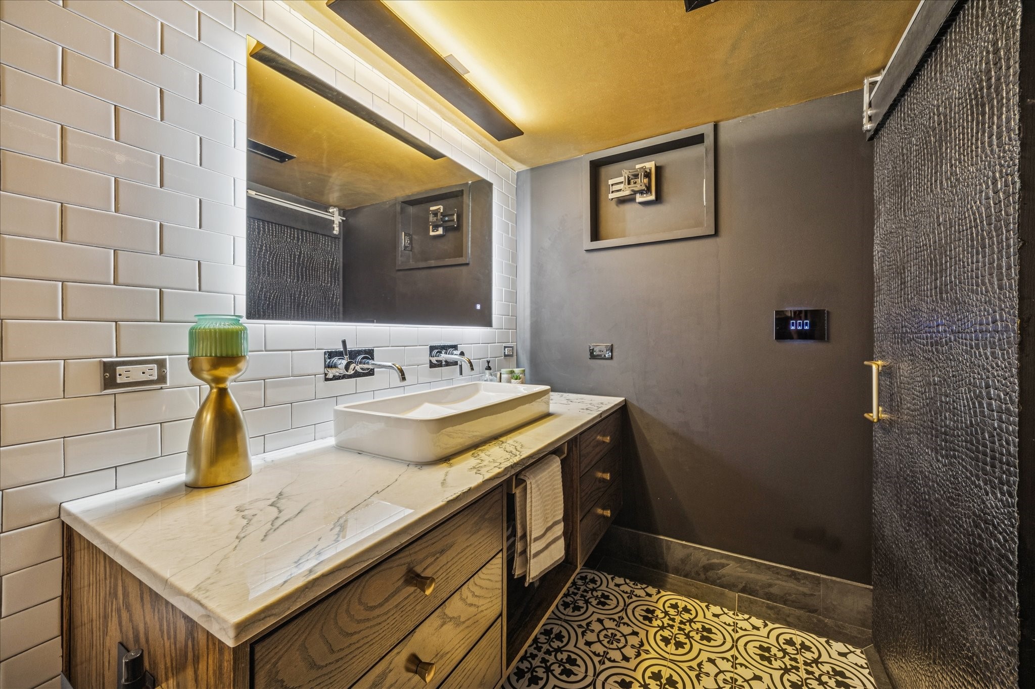 2000 Bagby Street, Unit 5400 Houston, TX 77002 - Photo 27 of 47 Backlit touch LED mirror with double sinks and Built-in niche for TV (with outlet)