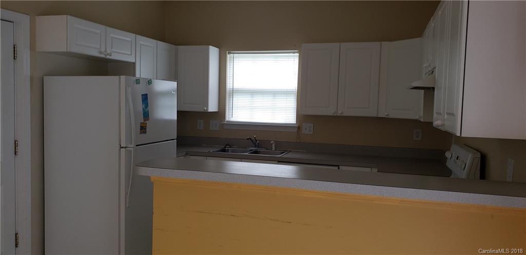 8226 Pozzi Road Charlotte, NC 28216 - Photo 3 of 11 Gallery Image 3