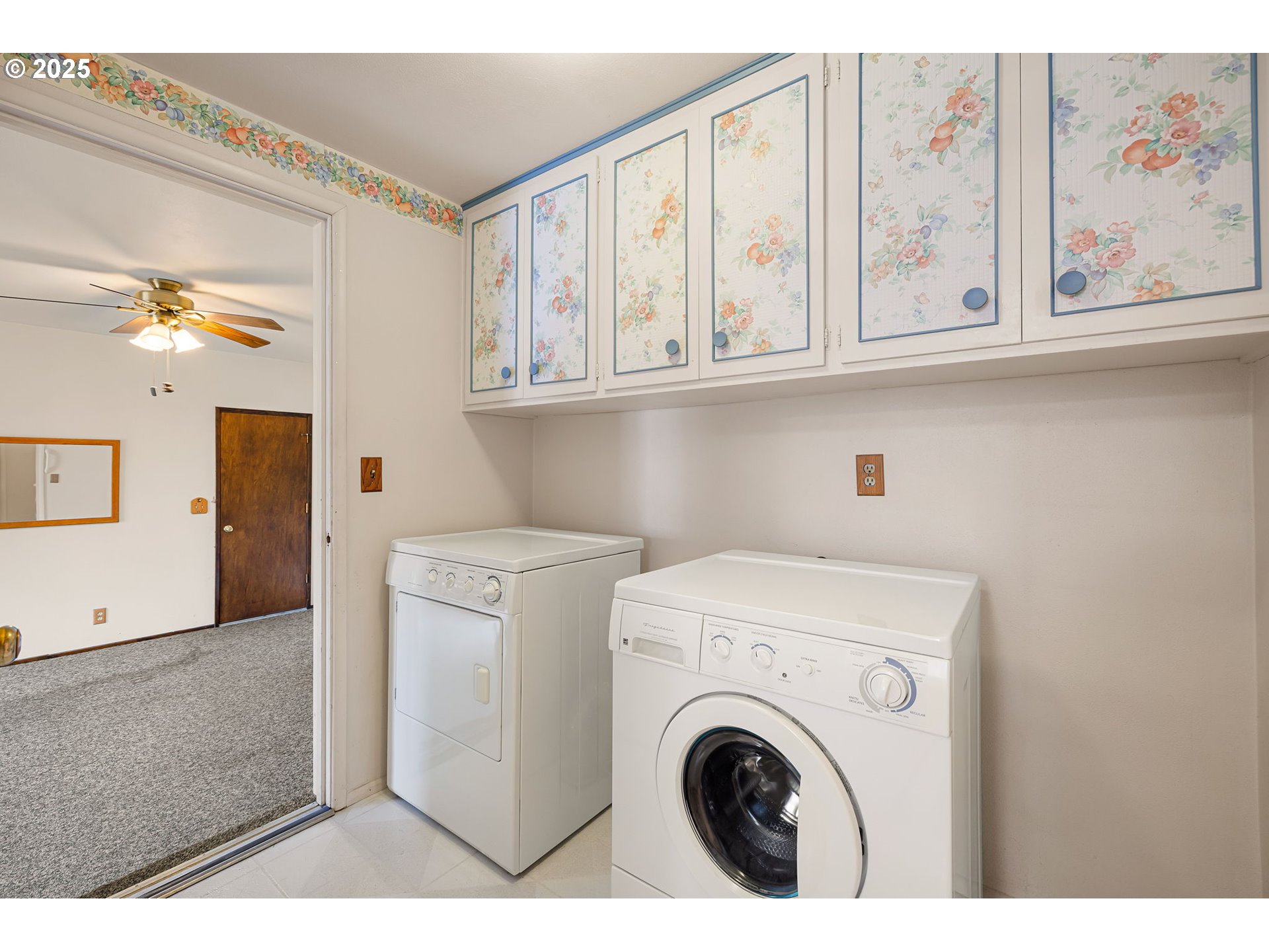 2030 Valhalla Street Eugene, OR 97401 - Photo 20 of 45 a view of washer and dryer