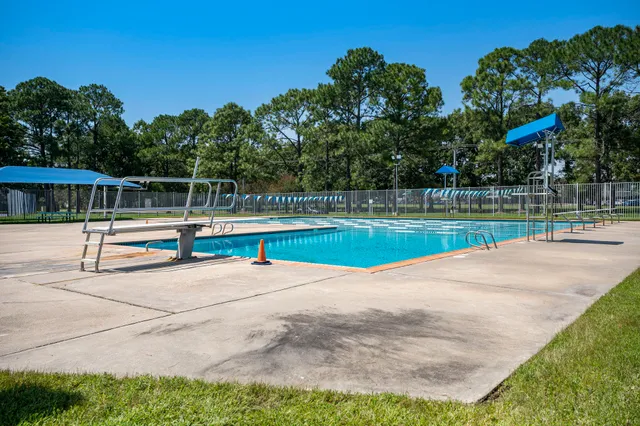 $329,000 | 1431 New Cedars Drive, Houston, TX 77062