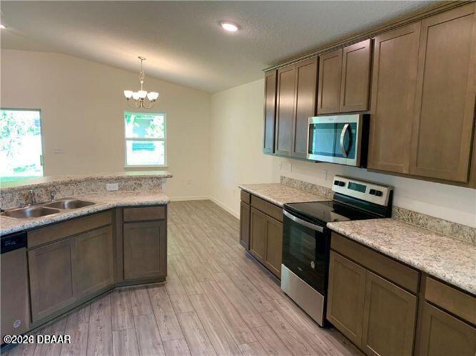 104 Keystone Drive Sebastian, FL 32958 - Photo 2 of 12 104 Keystone Dr Kitchen