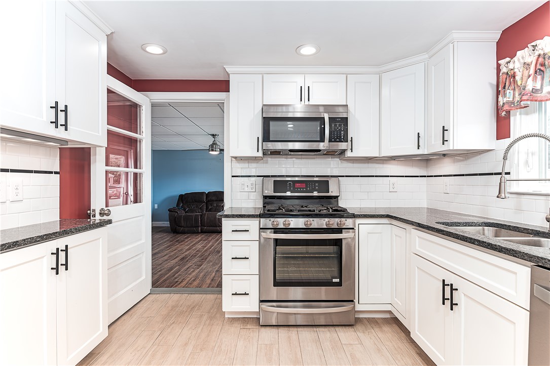 121 Tupelo Road South Kingstown, RI 02879 - Photo 5 of 33 Gallery Image 5