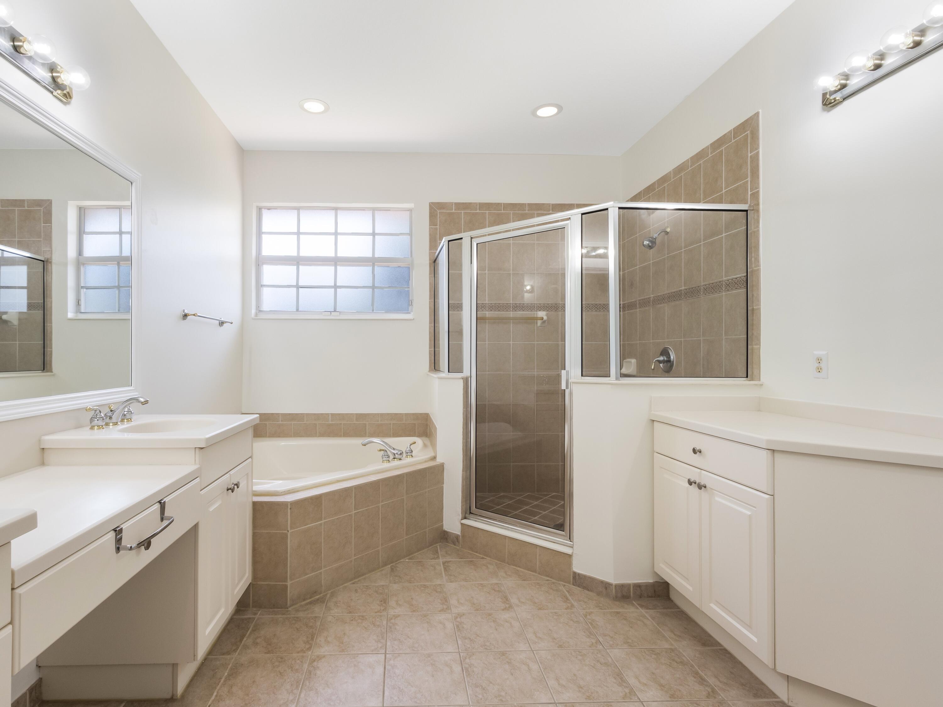 64 Lancaster Road Boynton Beach, FL 33426 - Photo 23 of 50 Primary Bath