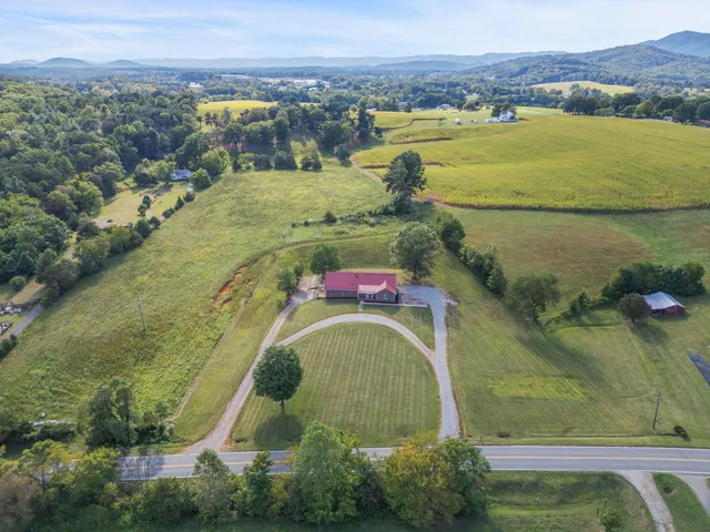 $534,900 | 2195 Bonbrook Mill Road, Wirtz, VA 24184