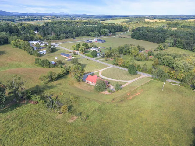 $534,900 | 2195 Bonbrook Mill Road, Wirtz, VA 24184