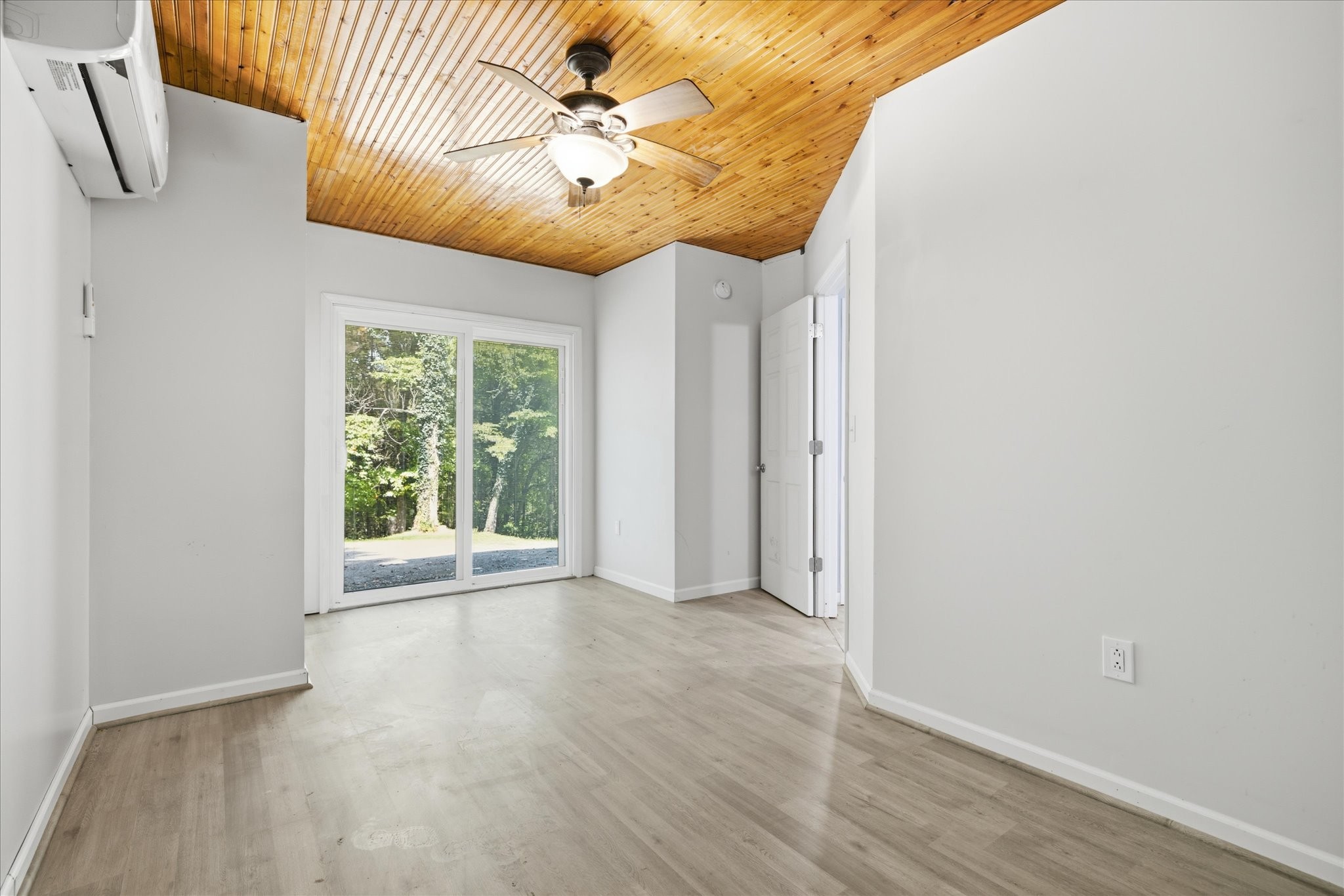 4036 Vernon Creek Road Cunningham, TN 37052 - Photo 19 of 33 Gallery Image 19