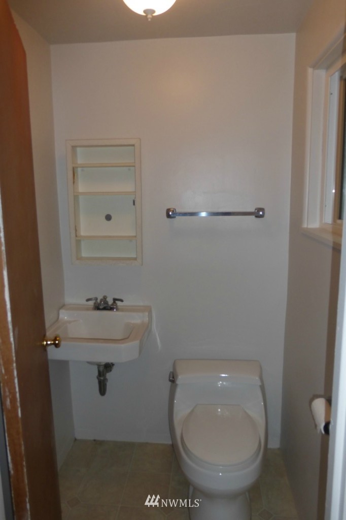 1901 Martin Road Mount Vernon, WA 98273 - Photo 13 of 24 Gallery Image 13
