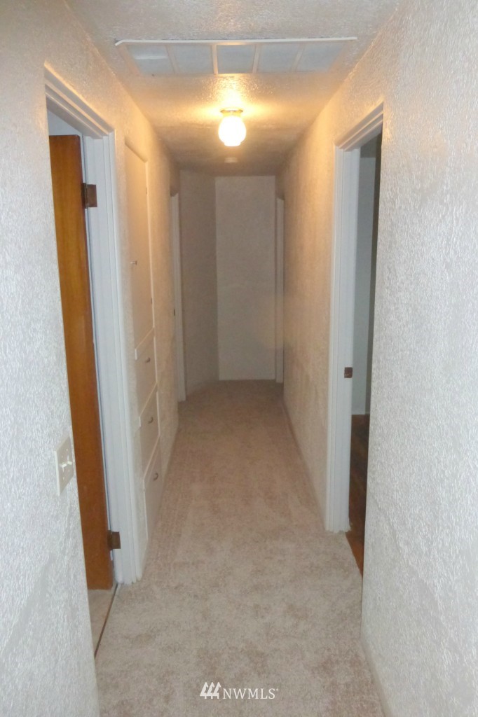 1901 Martin Road Mount Vernon, WA 98273 - Photo 15 of 24 Gallery Image 15