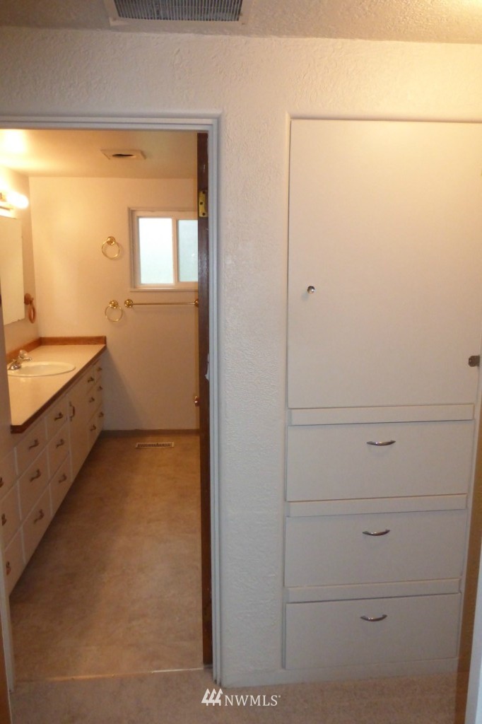 1901 Martin Road Mount Vernon, WA 98273 - Photo 18 of 24 Gallery Image 18