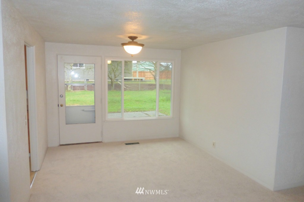 1901 Martin Road Mount Vernon, WA 98273 - Photo 9 of 24 Gallery Image 9