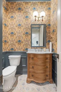 $900,000 | 201 Greyford Drive, Lafayette, LA 70503