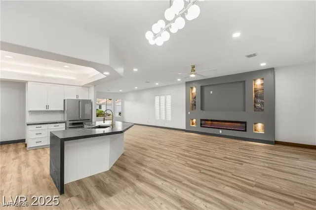 $915,000 | 1616 Shadow Rock Drive, Las Vegas, NV 89117