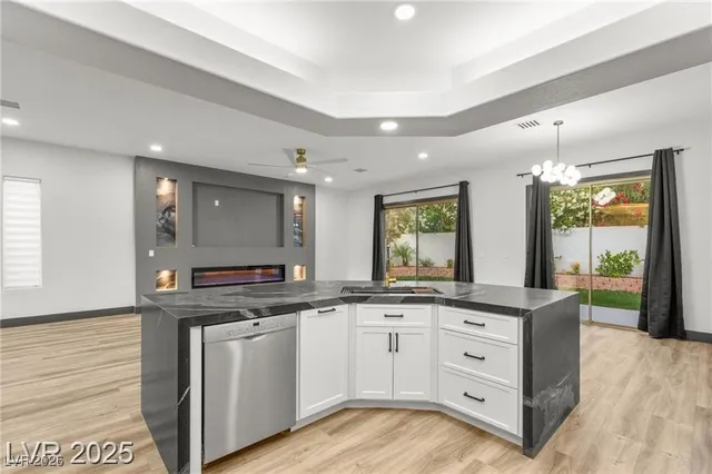 $915,000 | 1616 Shadow Rock Drive, Las Vegas, NV 89117