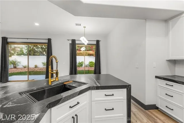 $915,000 | 1616 Shadow Rock Drive, Las Vegas, NV 89117