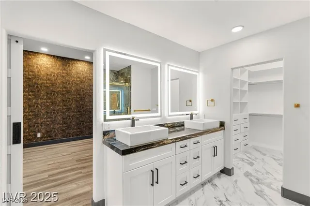 $915,000 | 1616 Shadow Rock Drive, Las Vegas, NV 89117