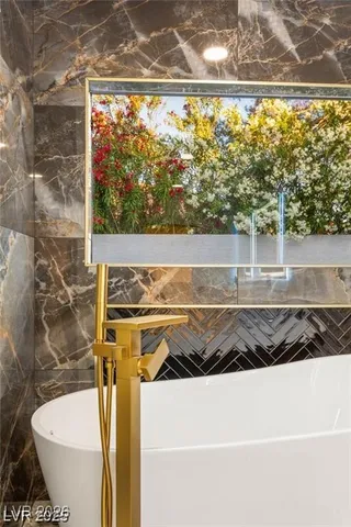 $915,000 | 1616 Shadow Rock Drive, Las Vegas, NV 89117