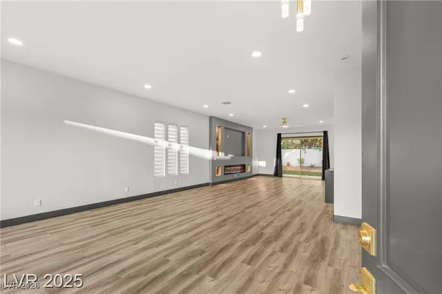 $915,000 | 1616 Shadow Rock Drive, Las Vegas, NV 89117