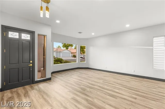 $915,000 | 1616 Shadow Rock Drive, Las Vegas, NV 89117