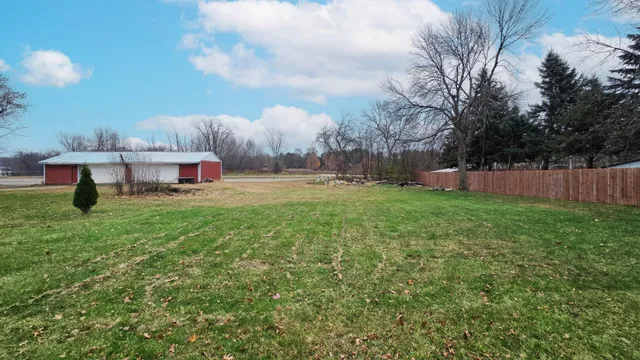 $185,000 | 1096 Woodbury Drive, Woodbury, MN 55125