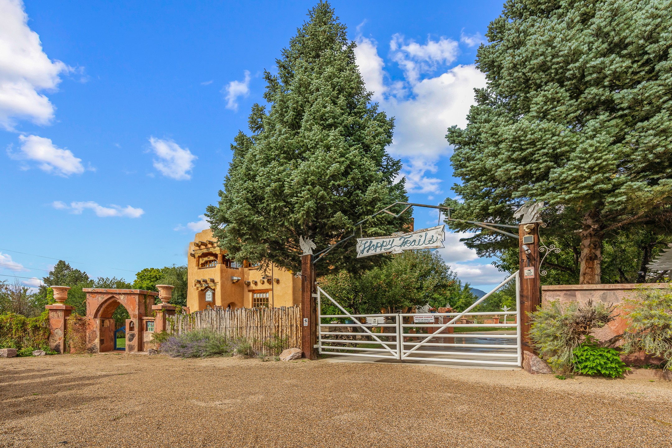 939 Kit Carson Road Taos, NM 87571 - Photo 2 of 54