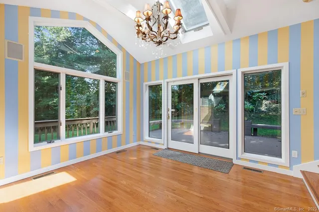 $6,700 | 585 Webbs Hill Road, Stamford, CT 06903