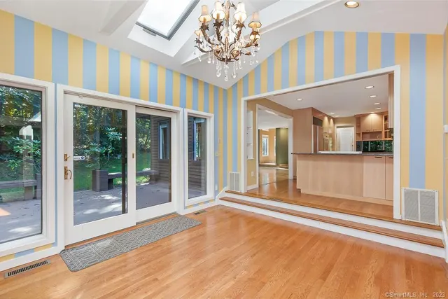 $6,700 | 585 Webbs Hill Road, Stamford, CT 06903