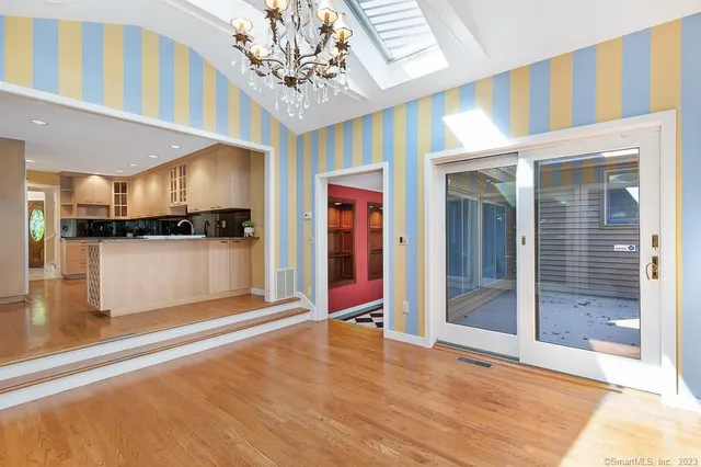 $6,700 | 585 Webbs Hill Road, Stamford, CT 06903