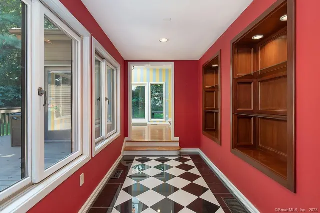 $6,700 | 585 Webbs Hill Road, Stamford, CT 06903