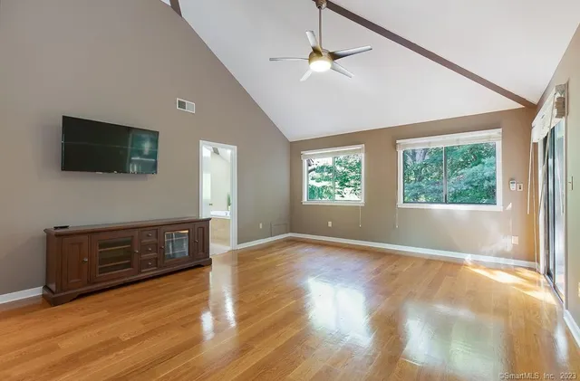 $6,700 | 585 Webbs Hill Road, Stamford, CT 06903