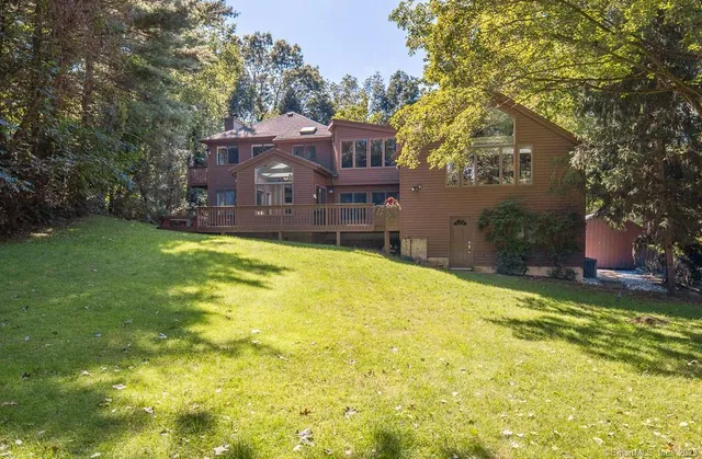 $6,700 | 585 Webbs Hill Road, Stamford, CT 06903