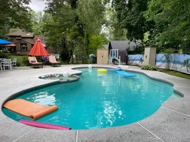 $6,700 | 585 Webbs Hill Road, Stamford, CT 06903