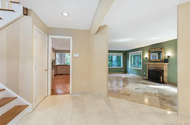 $6,700 | 585 Webbs Hill Road, Stamford, CT 06903