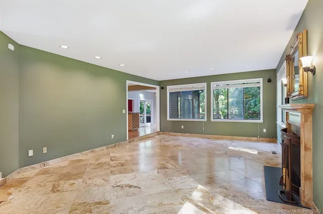 $6,700 | 585 Webbs Hill Road, Stamford, CT 06903