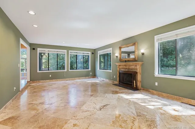 $6,700 | 585 Webbs Hill Road, Stamford, CT 06903