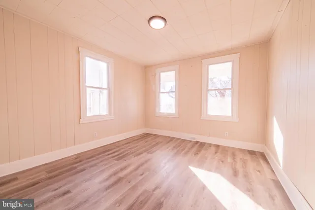 $1,100 | 351 North Laurel Street, Bridgeton, NJ 08302