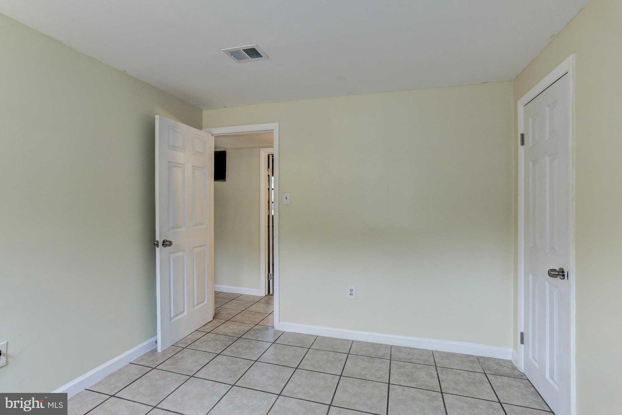 4711 Kilbane Road Woodbridge, VA 22193 - Photo 23 of 30 Bedroom