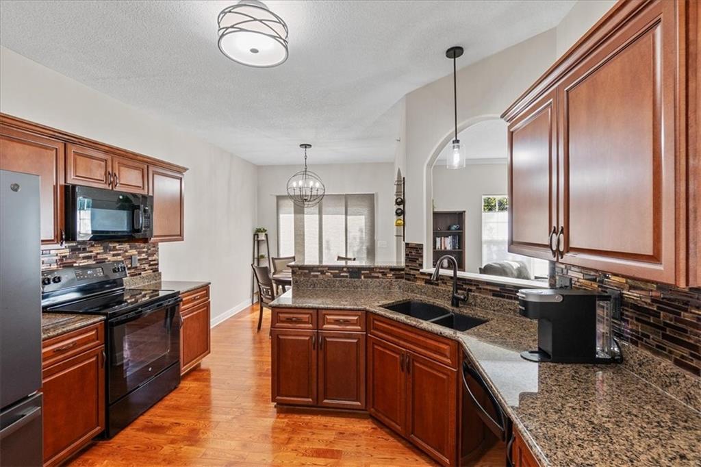 8871 Inkster Lenexa, KS 66227 - Photo 8 of 32 Gallery Image 8