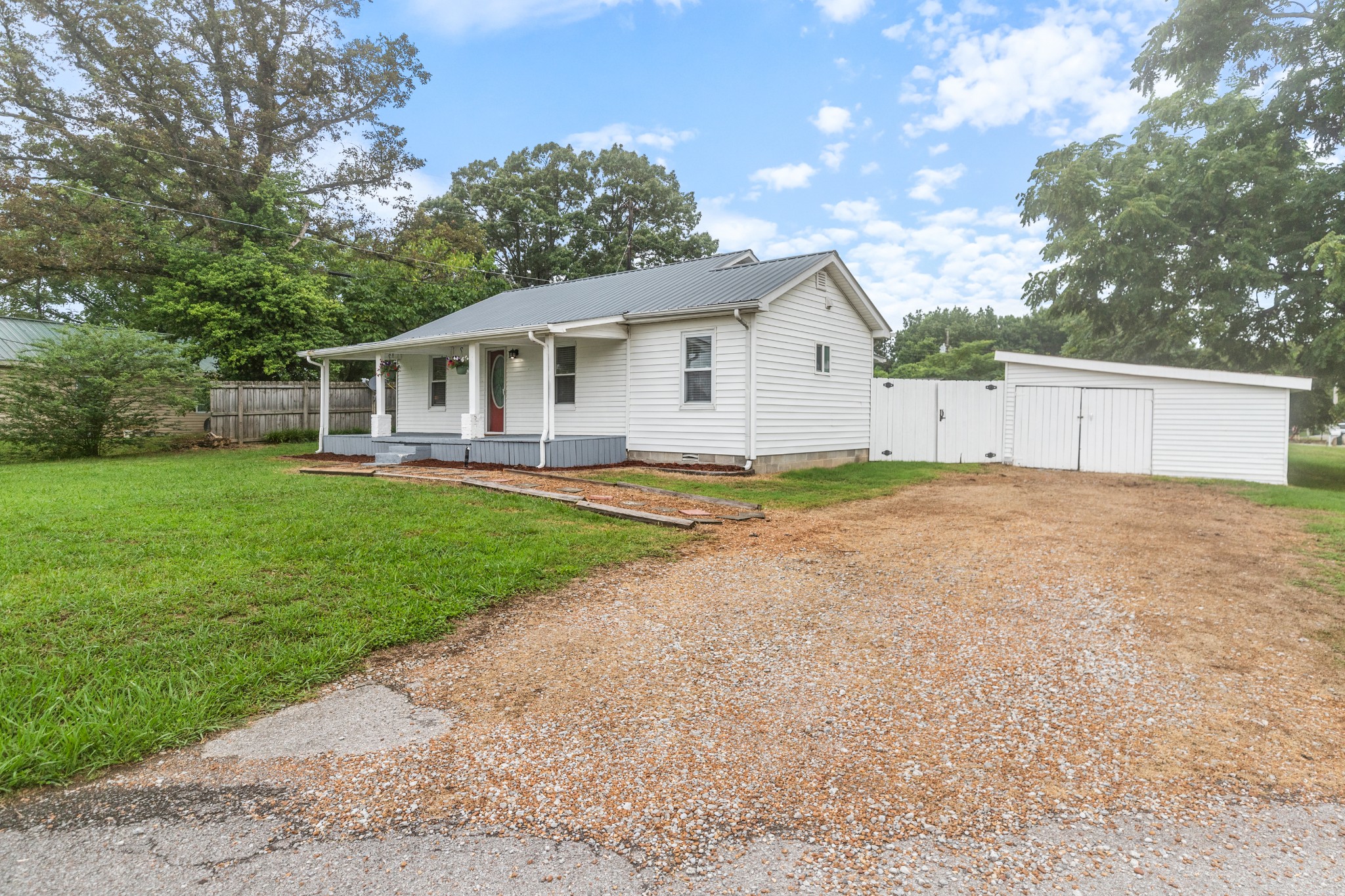 220 Pump Hill Road Dickson, TN 37055 - Photo 3 of 33 Gallery Image 3
