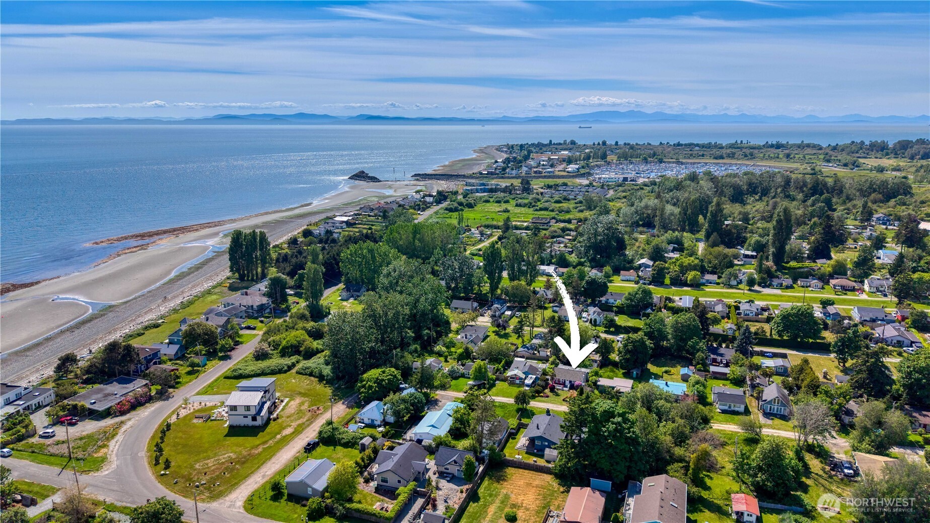 689 Deer Lane Point Roberts, WA 98281 - Photo 34 of 37