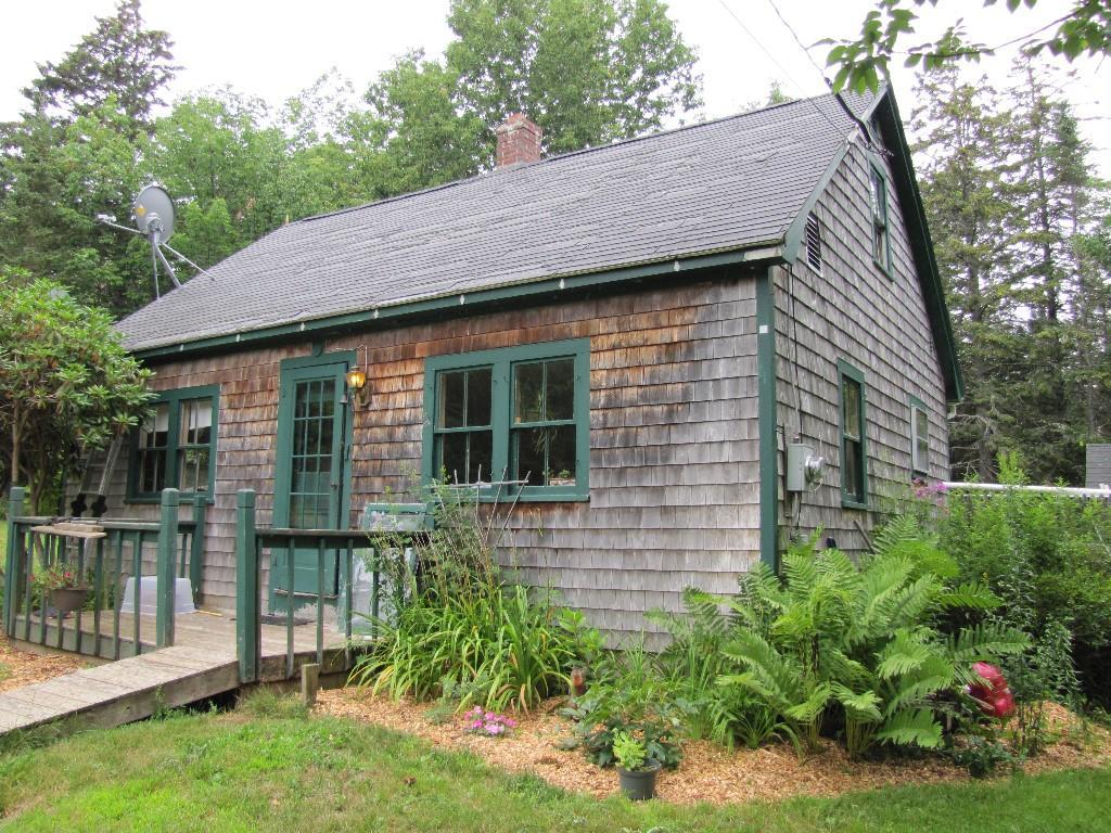 23 Honey Road Little Deer Isle, ME 04650 - Photo 2 of 26 Photo