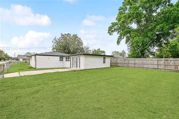 $2,200 | 620 River Oaks Drive, New Orleans, LA 70131