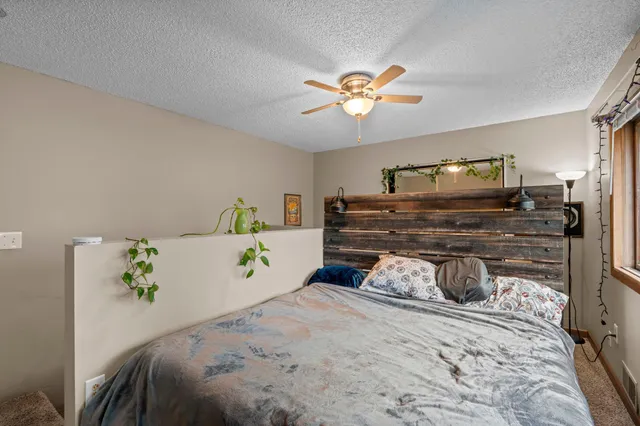 $375,000 | 928 1st Street, St. Paul Park, MN 55071