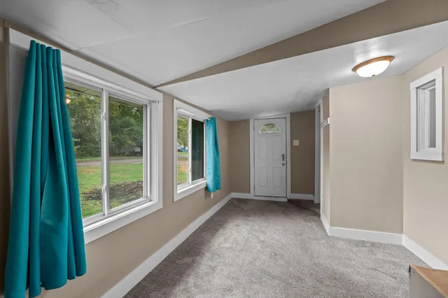 $375,000 | 928 1st Street, St. Paul Park, MN 55071